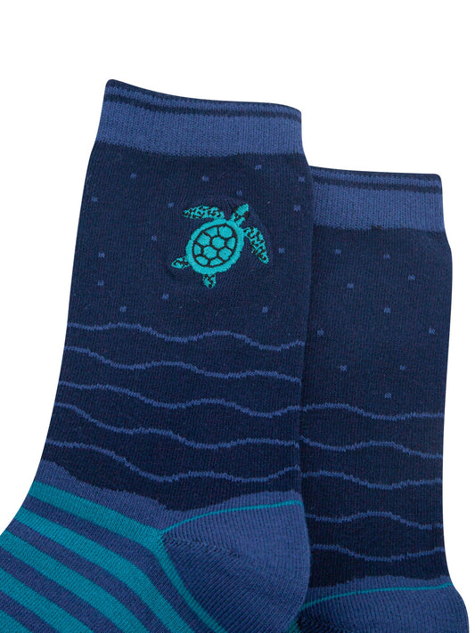 Seagull-Combed-Cotton-Pattern-Embroidered-Socks-in-Teal/Navy-Blue-Close-Up