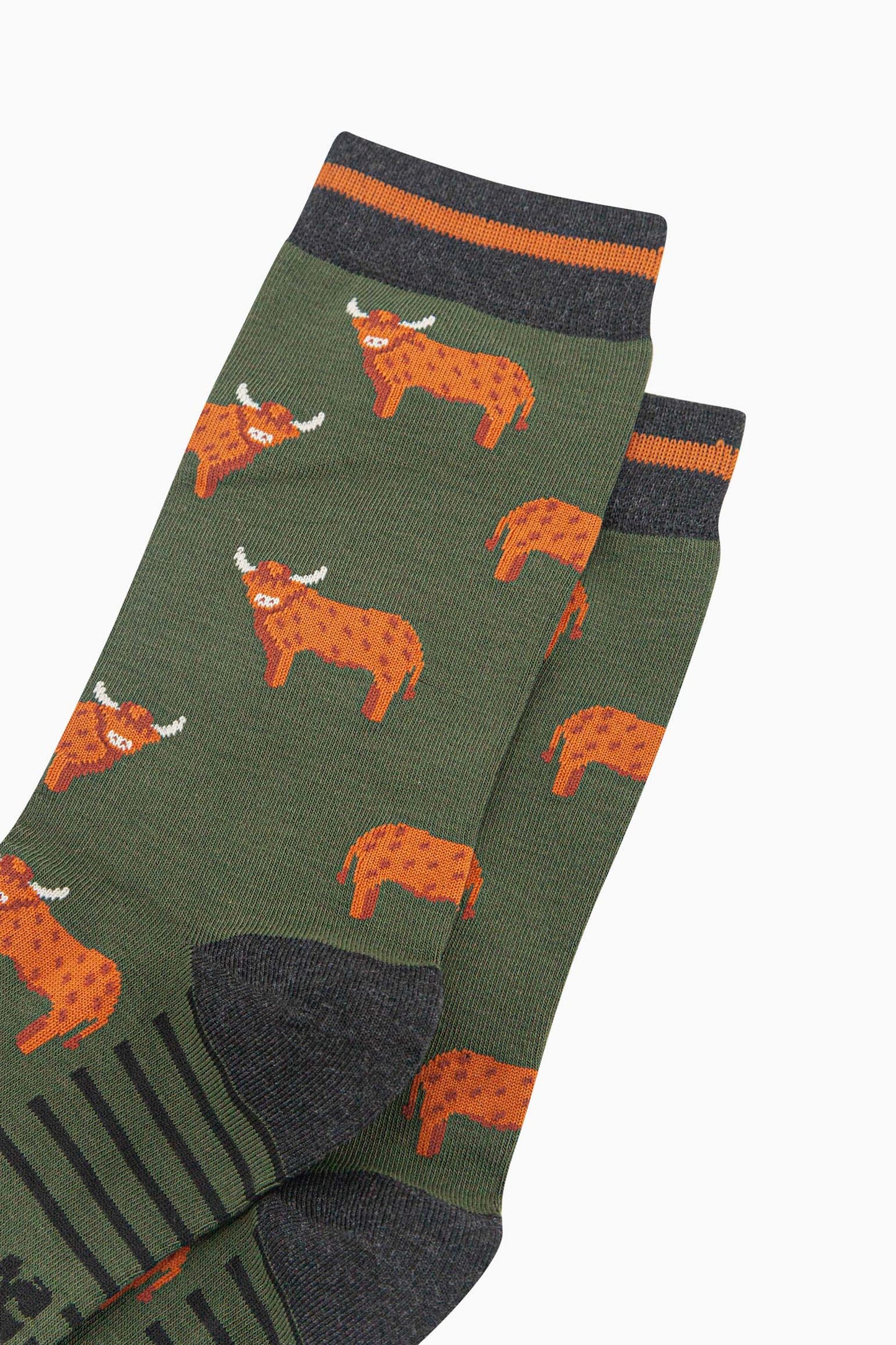 mens-bamboo-socks-khaki-highland-cow-close-up-orange-standing-cows