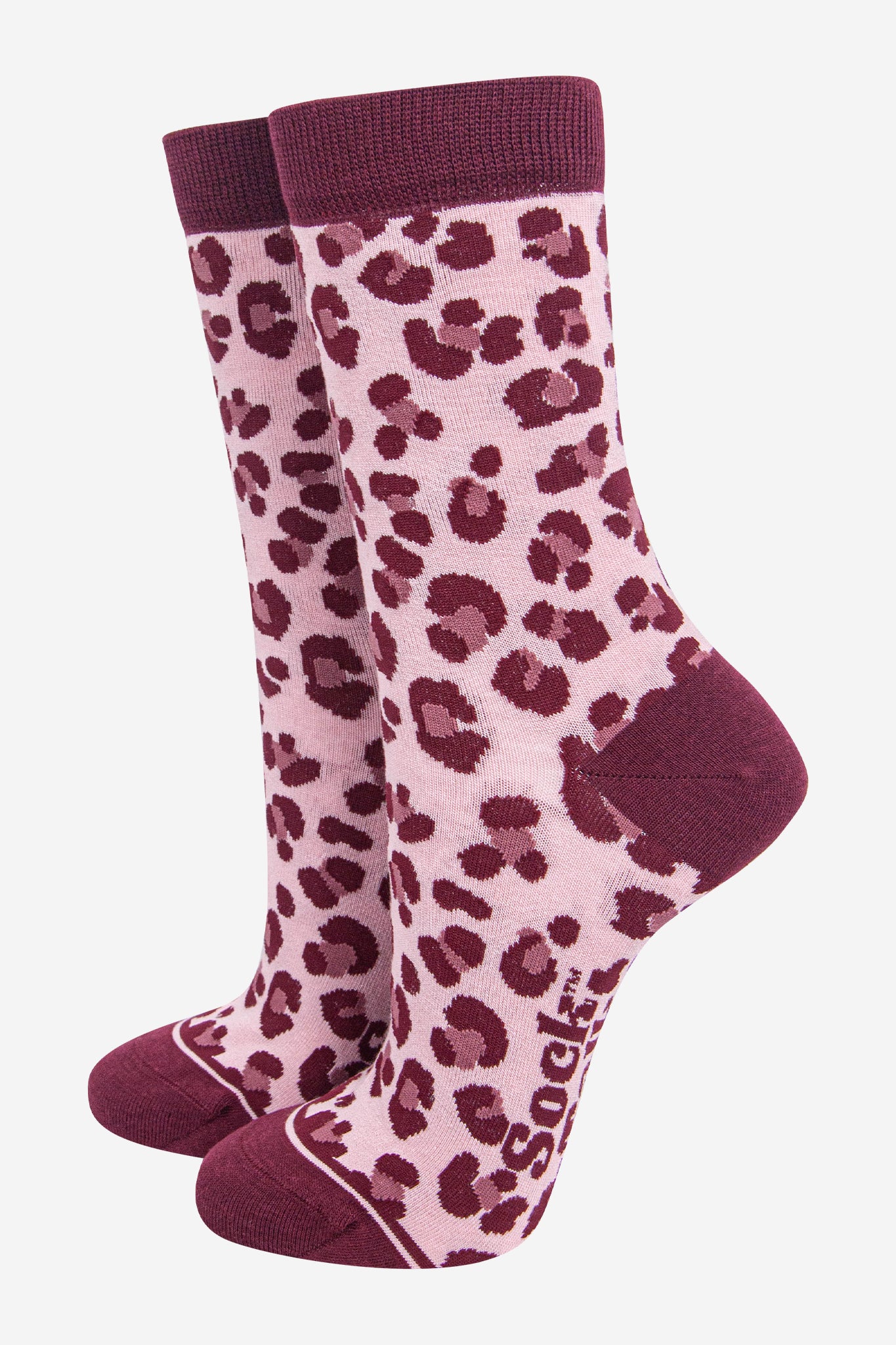 womens-bamboo-socks-light-pink-berry-leopard-print