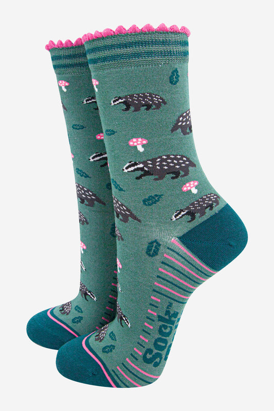 womens-bamboo-socks-sage-forest-green-badgers-and-toadstools-woodland-animals