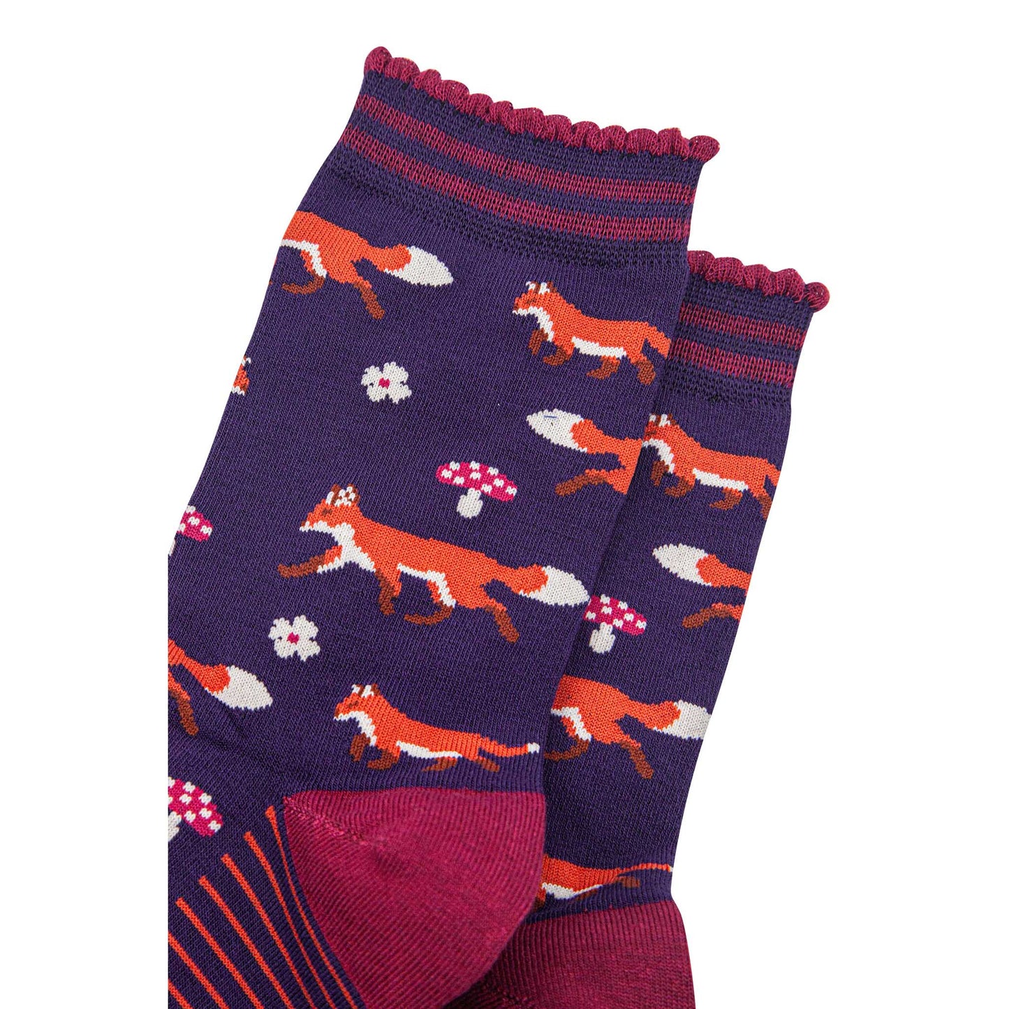 womens-bamboo-socks-navy-blue-berry-fox-and-toadstool-close-up