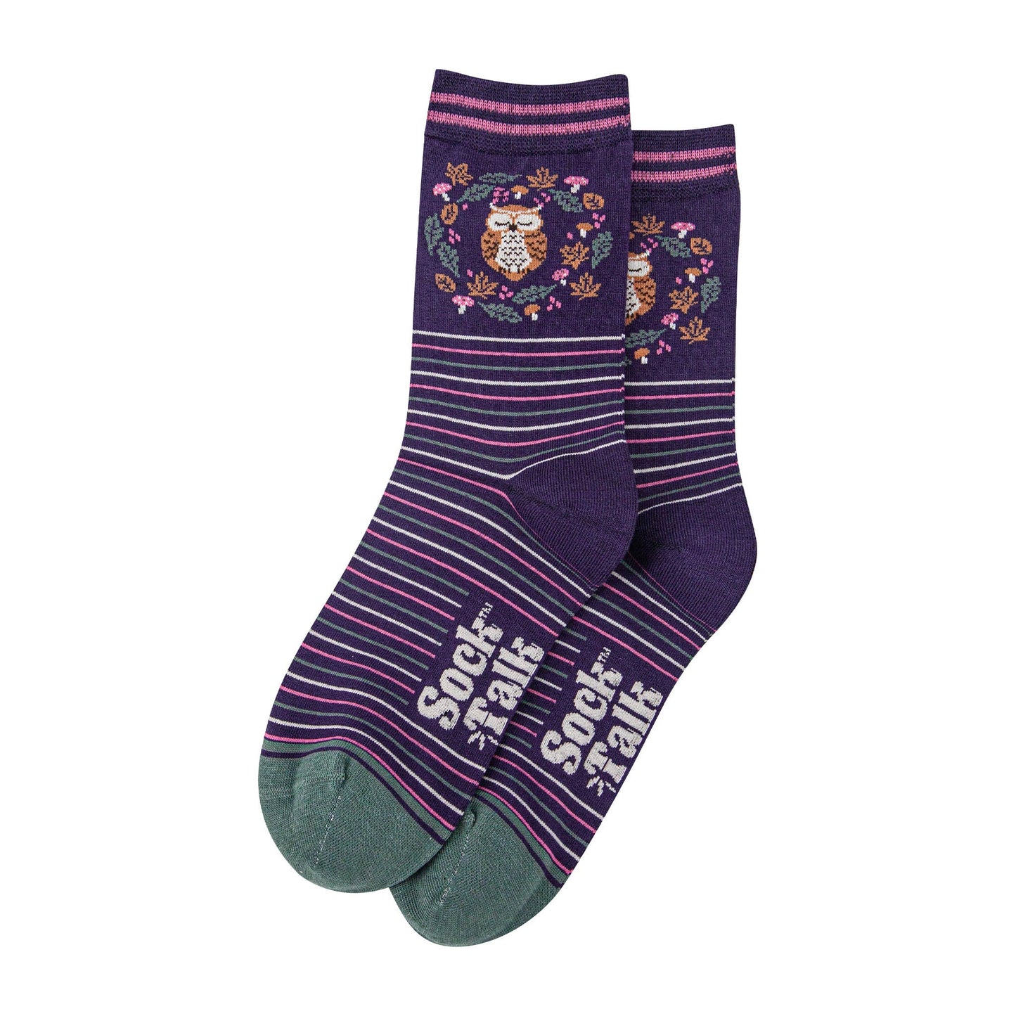 womens-bamboo-socks-navy-blue-sage-owl-in-wreath-laying-flat