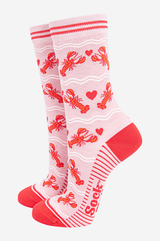 womens-bamboo-socks-light-pink-red-lobsters-sealife