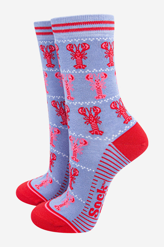 womens-bamboo-socks-light-blue-red-lobsters-nautical