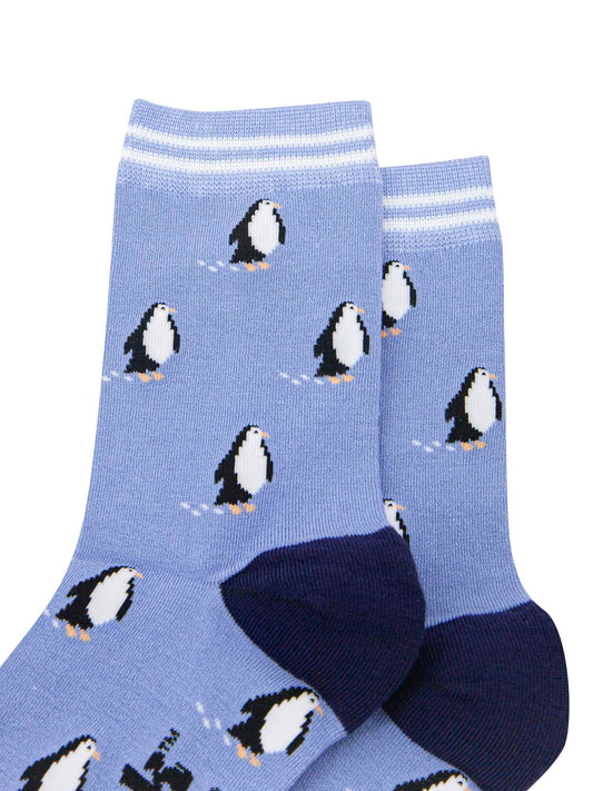 womens-bamboo-socks-light-blue-navy-blue-penguin-close-up
