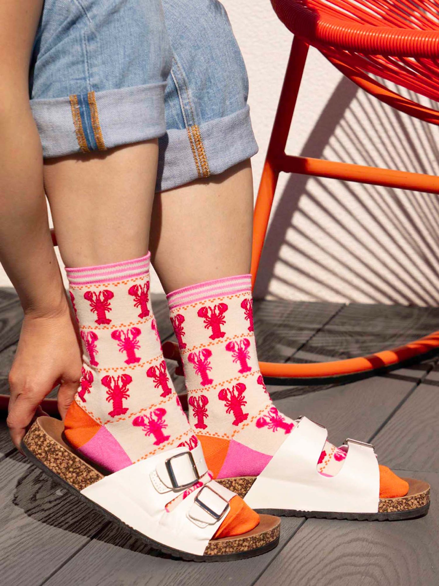 lobster-fair-isle-bamboo-socks-in-cream-and-pink