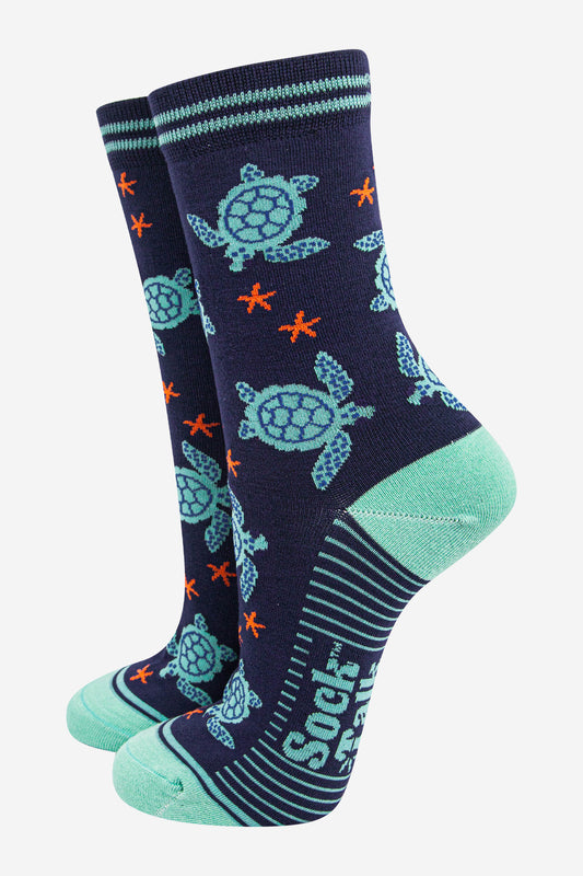 womens-bamboo-socks-navy-blue-mint-turtle-sealife-animals