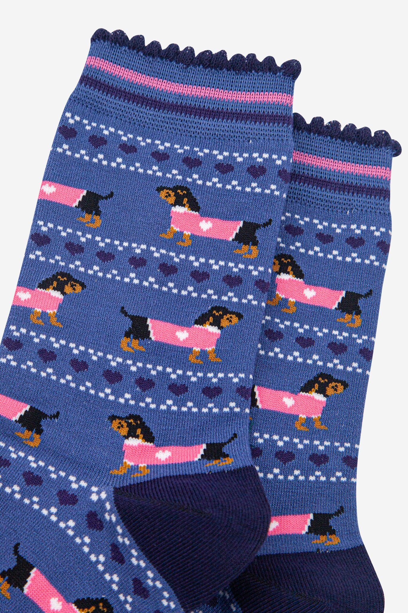 womens-bamboo-socks-denim-blue-navy-blue-sausage-dogs-fair-isle-close-up