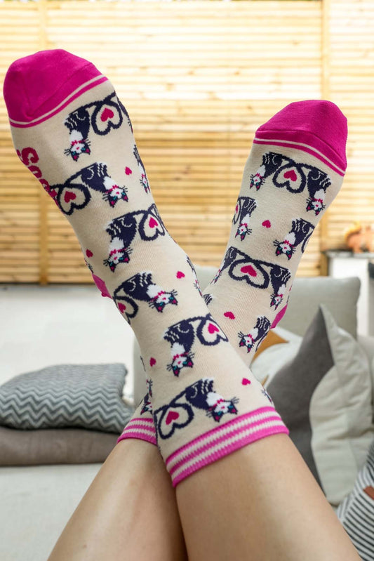 womens-bamboo-socks-cream-cats-love-heart-tails