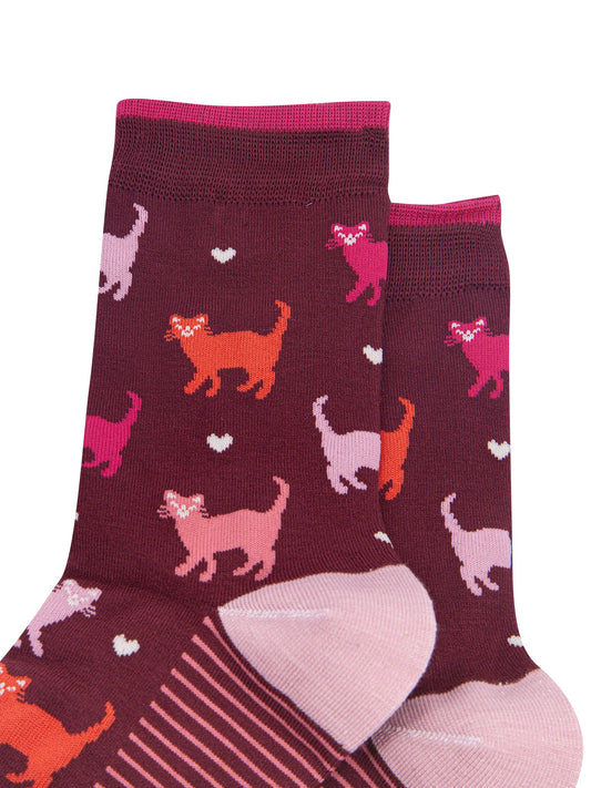 Multi-Cat-Women's-Bamboo-Socks-in-Burgundy-Close-Up