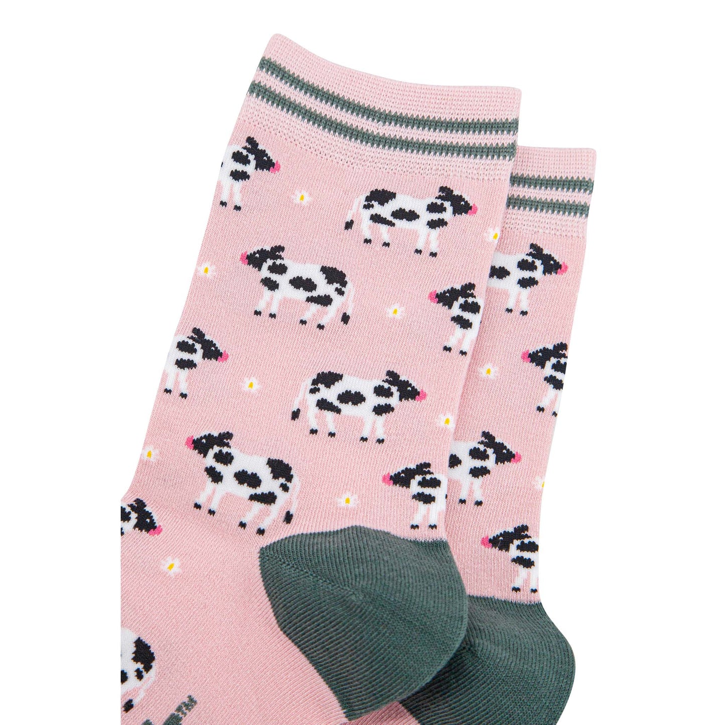 womens-bamboo-socks-light-pink-green-spring-cow-close-up