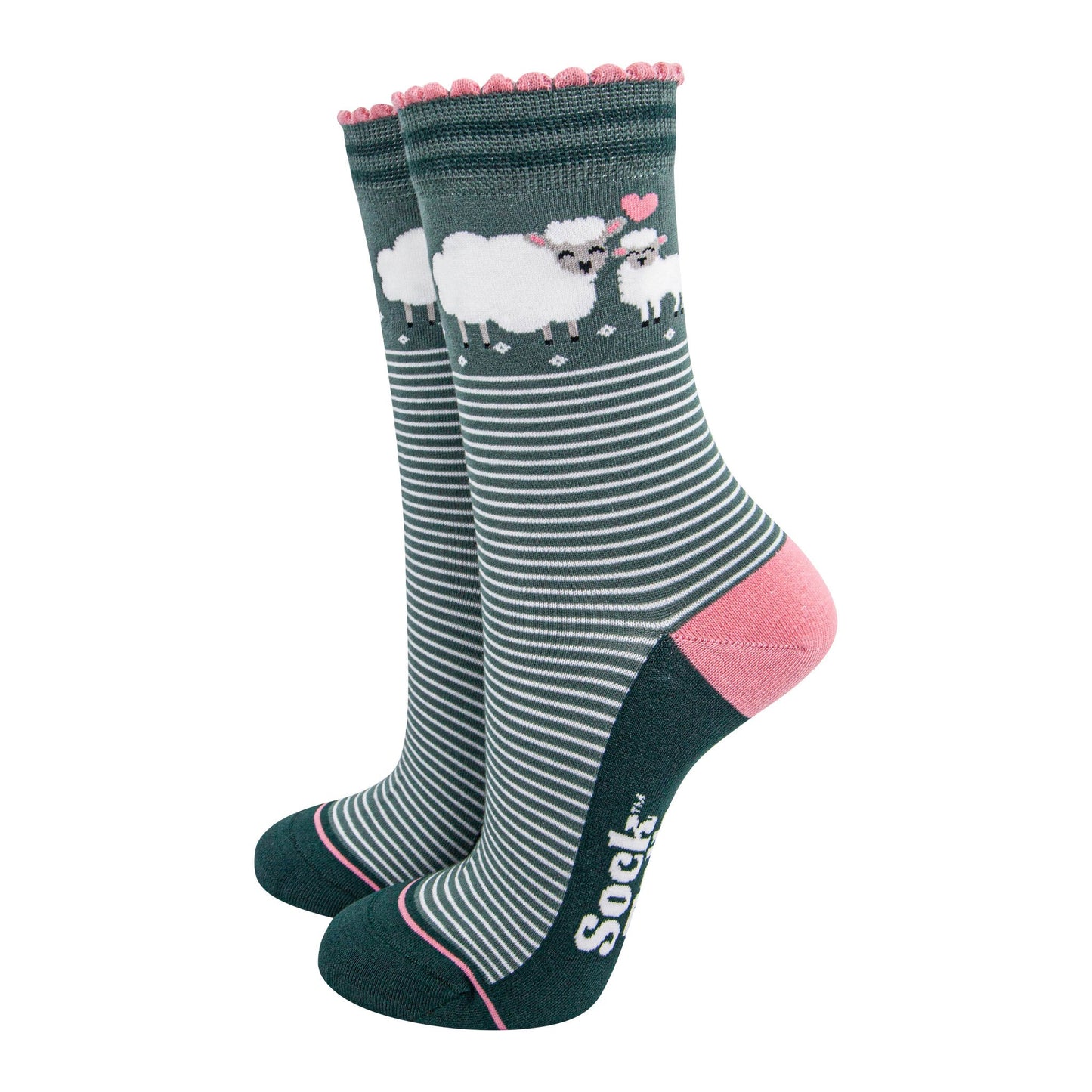 womens-bamboo-socks-green-pink-lambs-sheep-farm-animals