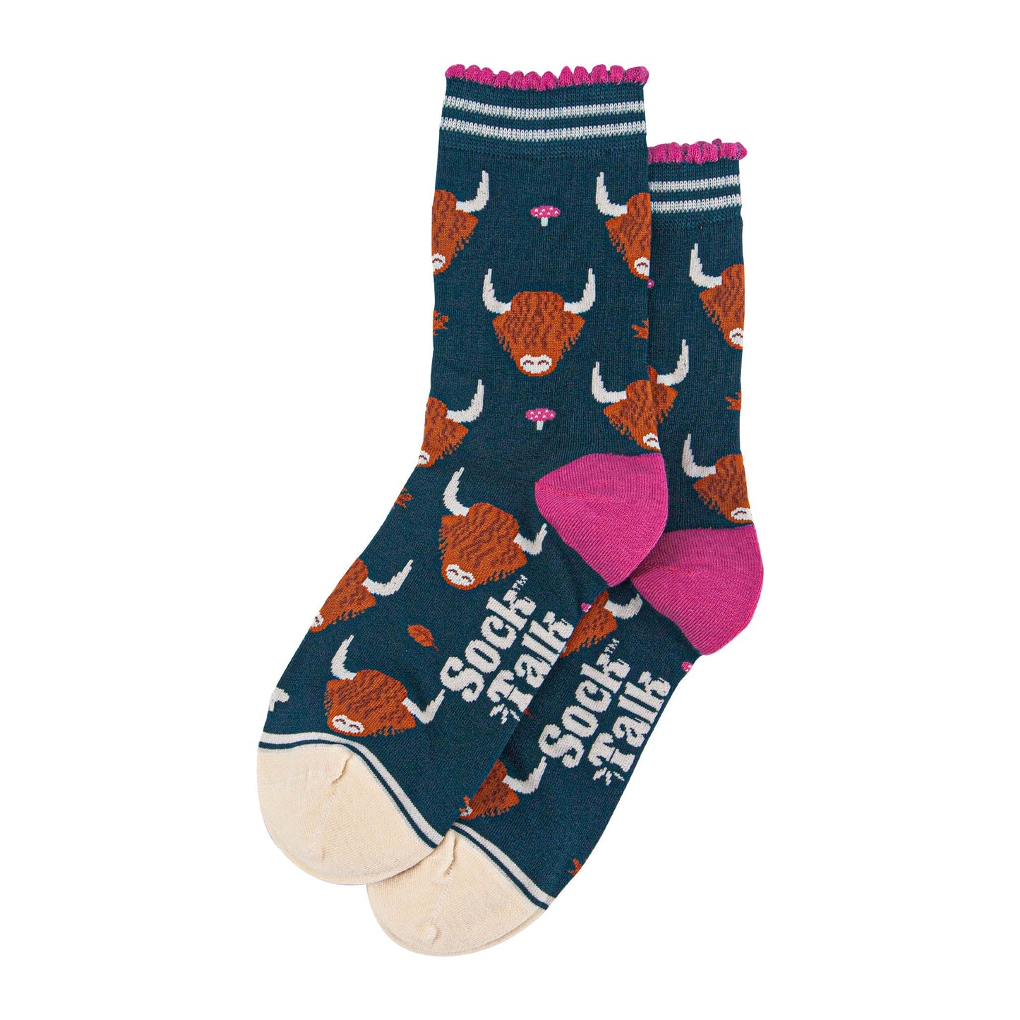 womens-bamboo-socks-forest-green-cream-highland-cow-leaves-laying-flat