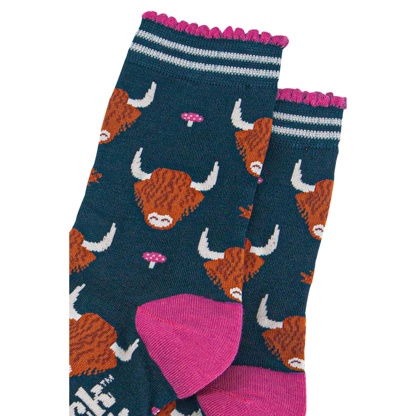 womens-bamboo-socks-forest-green-cream-highland-cow-leaves-close-up