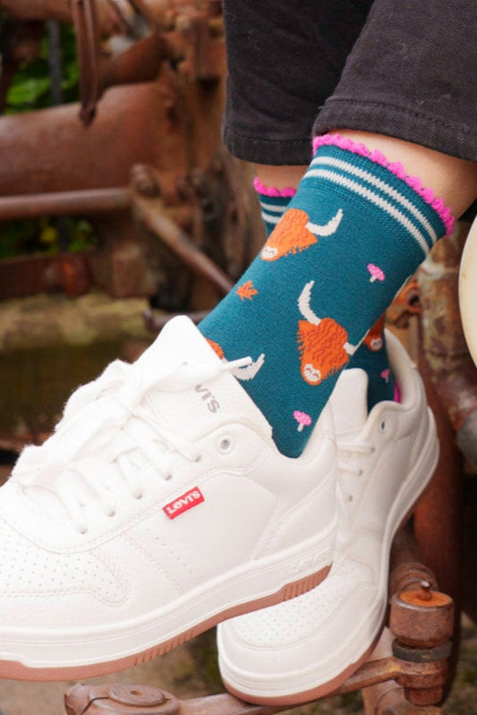 Women's Bamboo Socks - Forest Green/Cream, Highland Cow Leaves