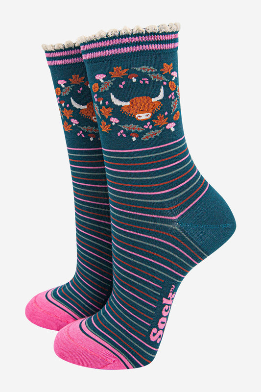 womens-bamboo-socks-forest-green-pink-highland-cow-floral-wreath-stripes