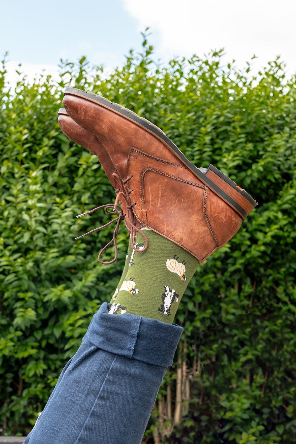 mens-bamboo-socks-green-black-sheep-with-brown-loafer