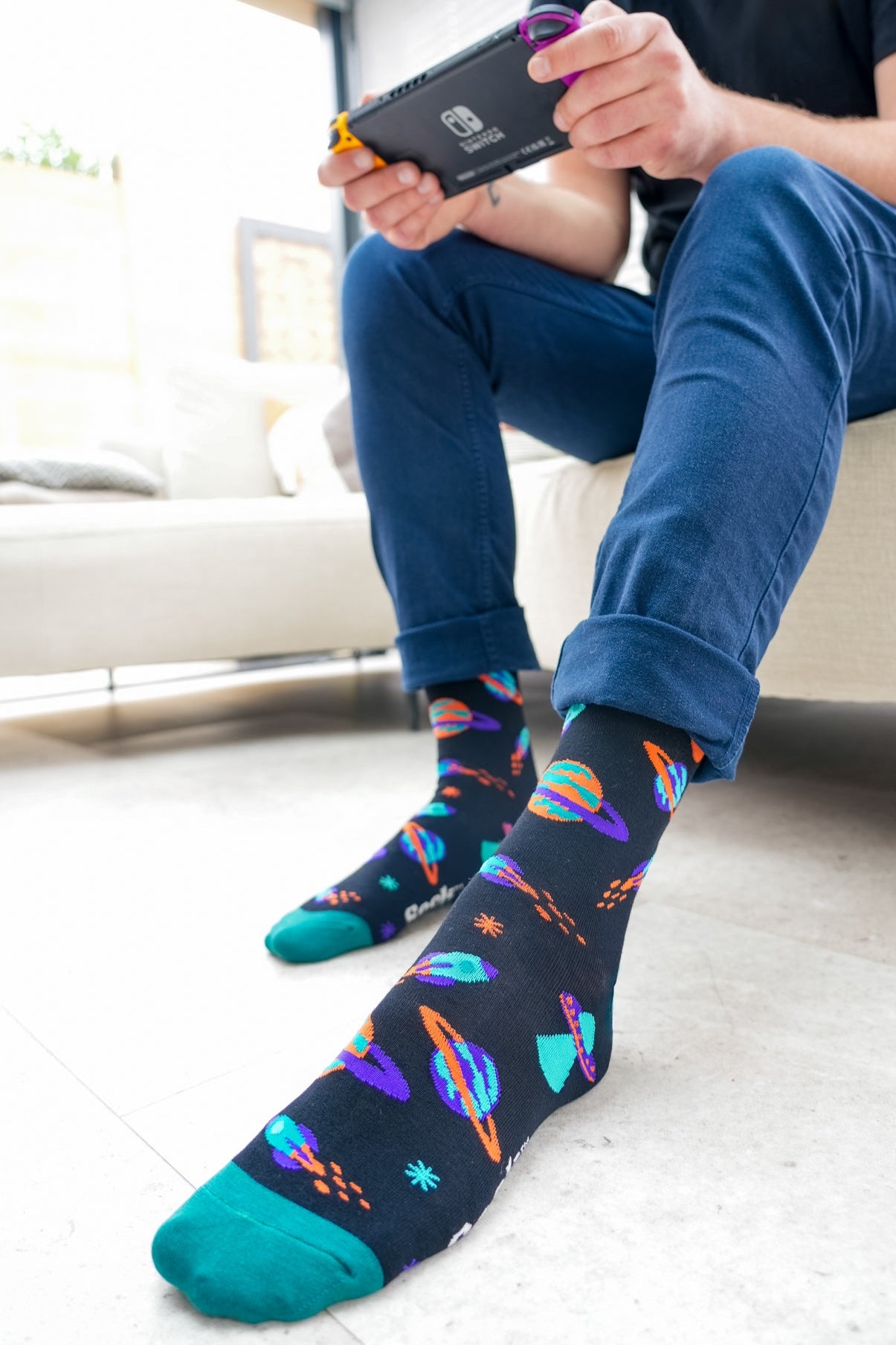 mens-retro-space-invasion-print-bamboo-socks-man-playing-games-console