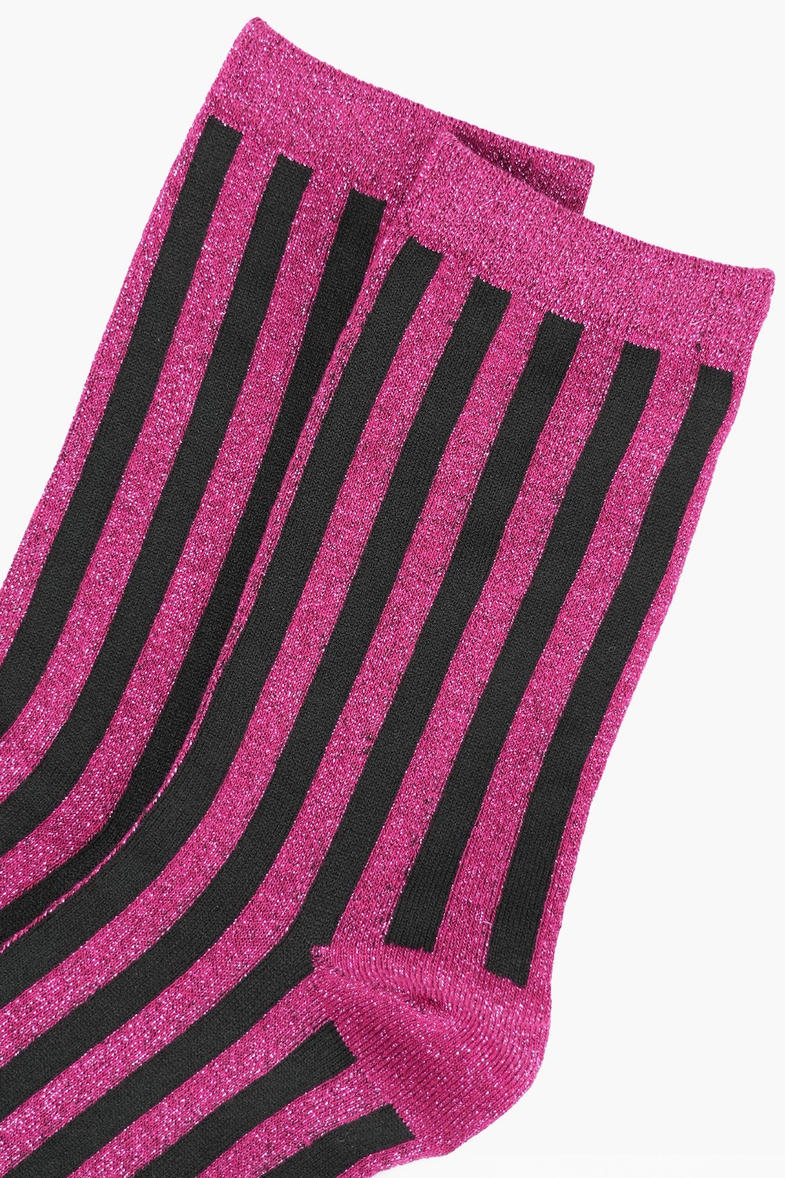 womens-berry-vertical-stripe-glitter-socks-close-up