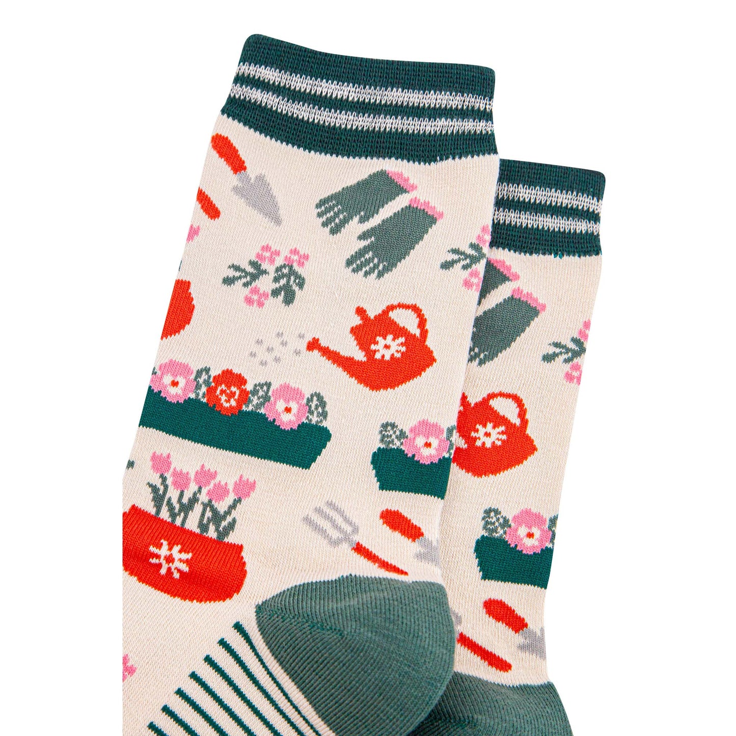 womens-bamboo-socks-cream-green-gardening-close-up