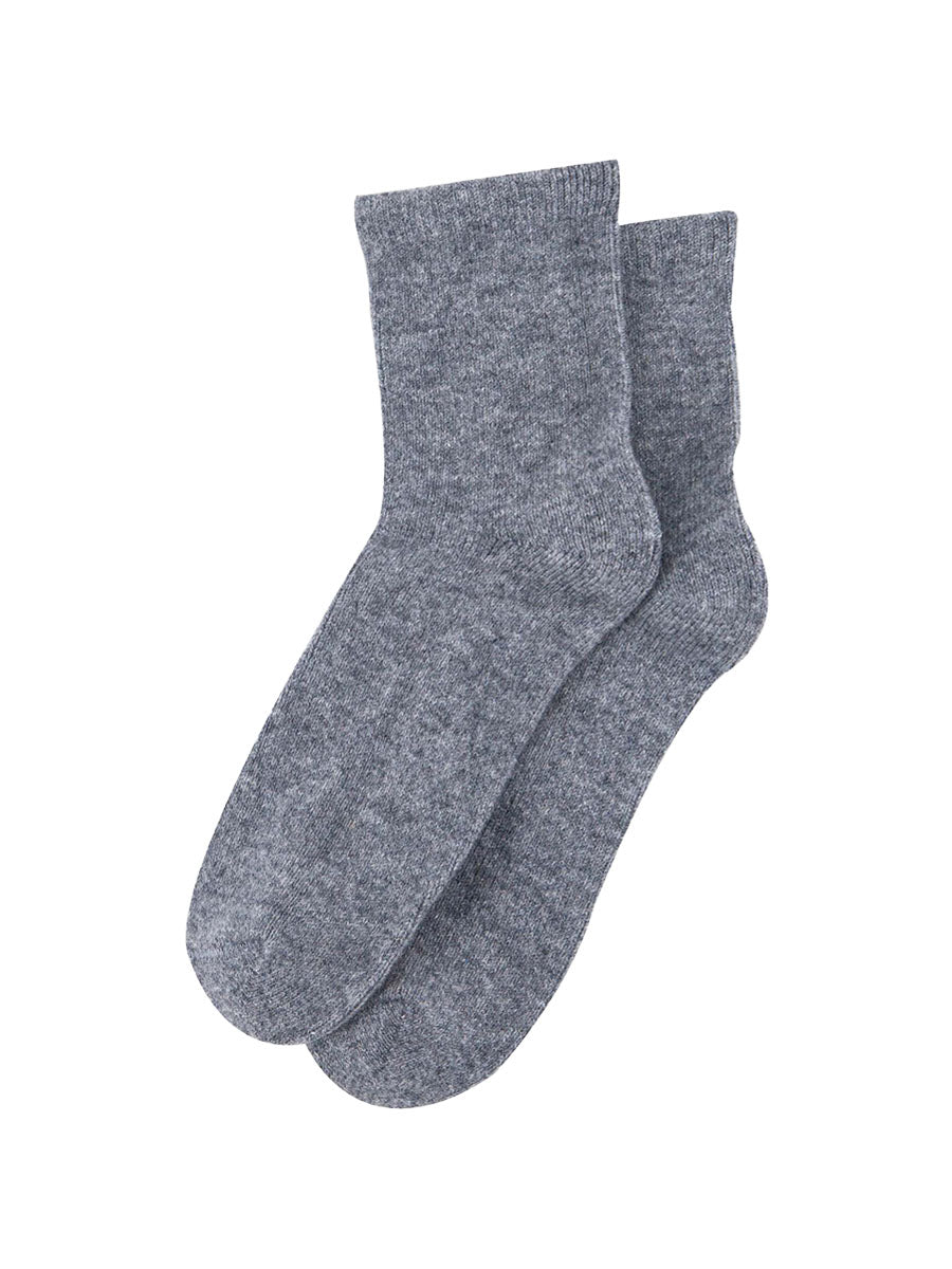 womens-cashmere-socks-ankle-socks-dark-grey-cashmere-laying-flat