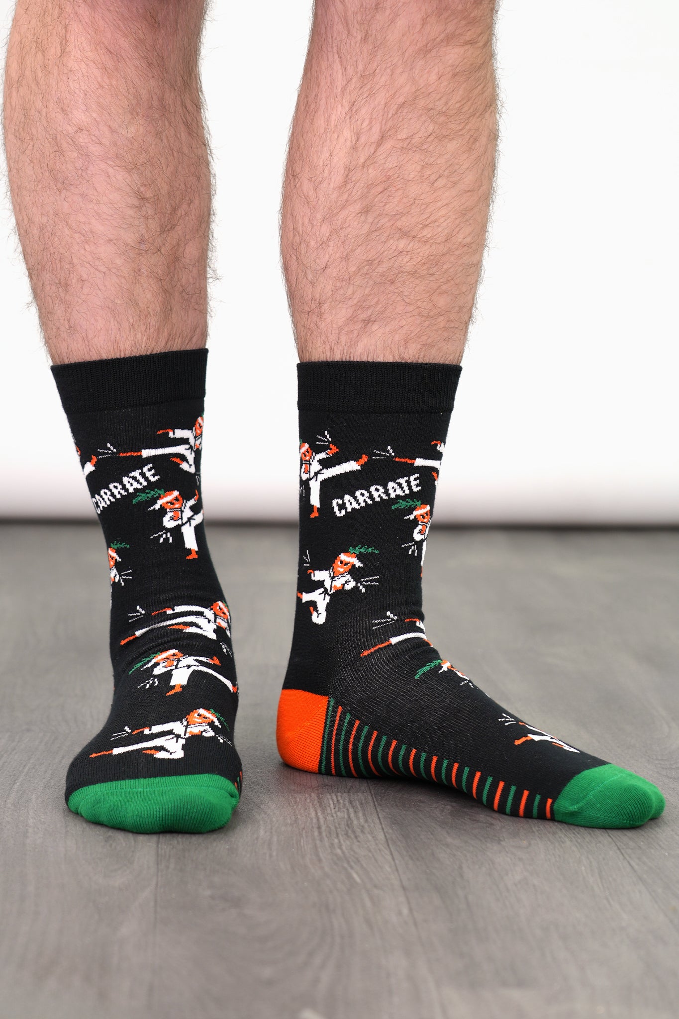 Men's Combed Cotton Crew Socks- Black, Carrate
