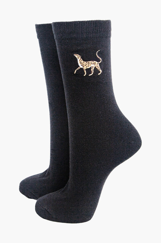 womens-embroidered-ankle-socks-black-cheetah-cats