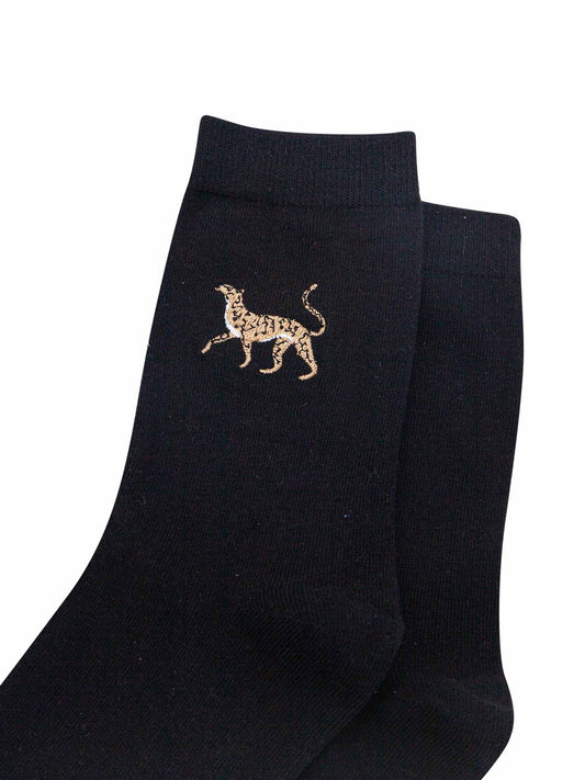 womens-embroidered-ankle-socks-black-cheetah-close-up