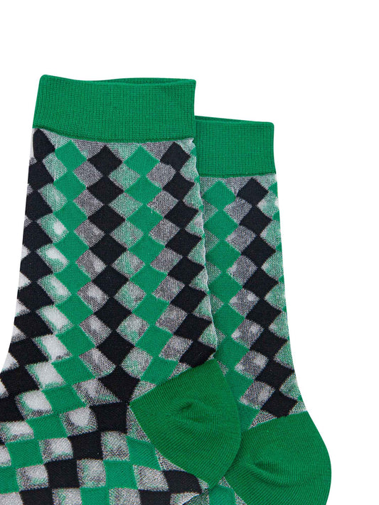 womens-sheer-ankle-socks-green-black-diamond-close-up