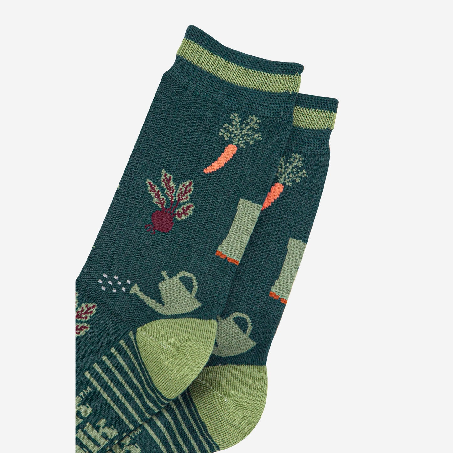 mens-bamboo-socks-forest-green-green-gardening-close-up