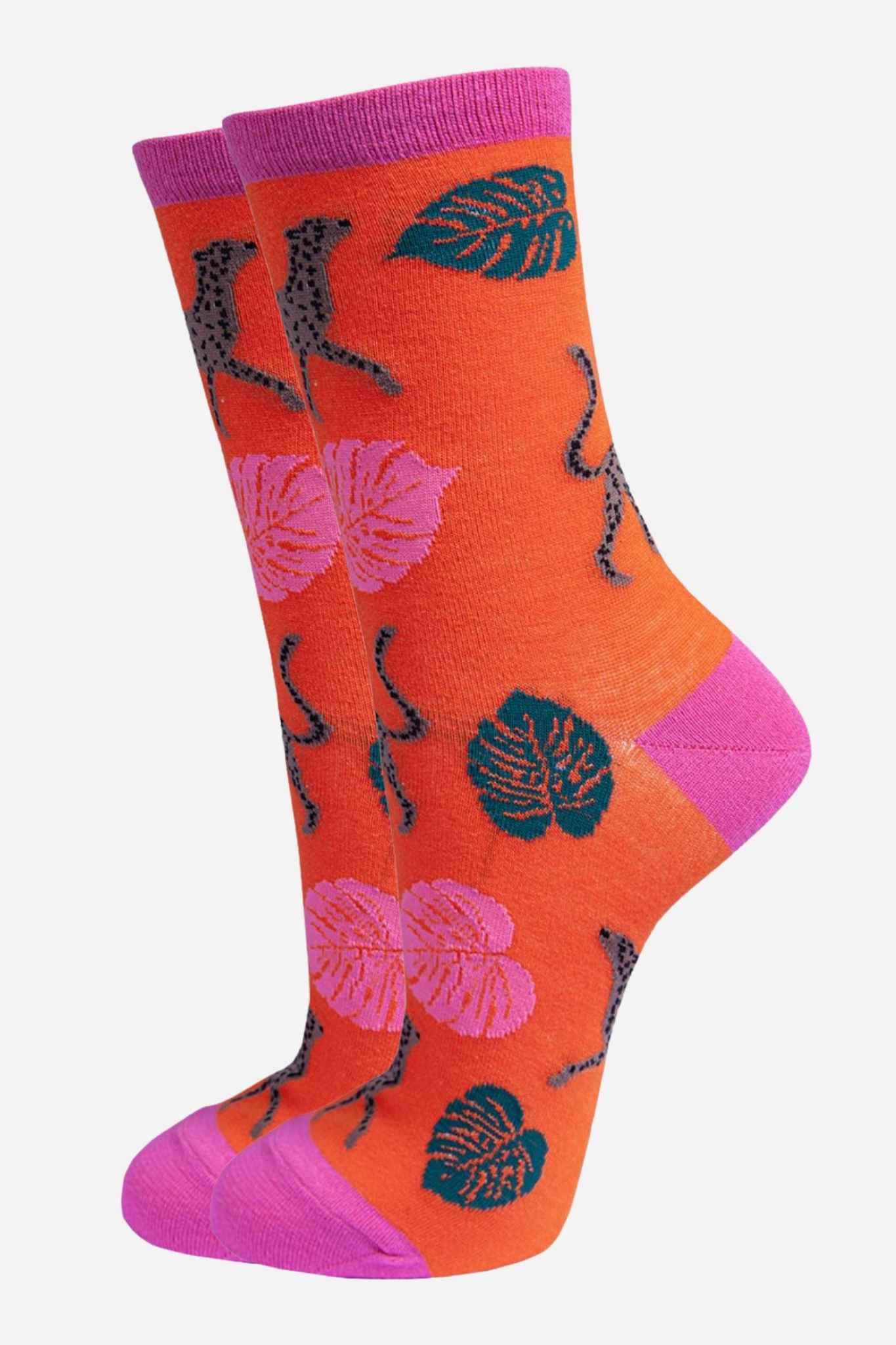 Womens Bamboo Ankle Socks Leopard Print Cheetah Animal Sock Pink