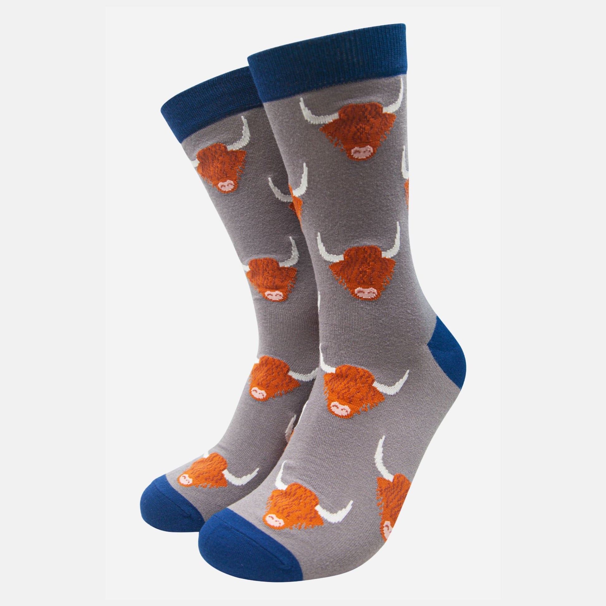 mens-socks-gift-box-blue-highland-cow-grey
