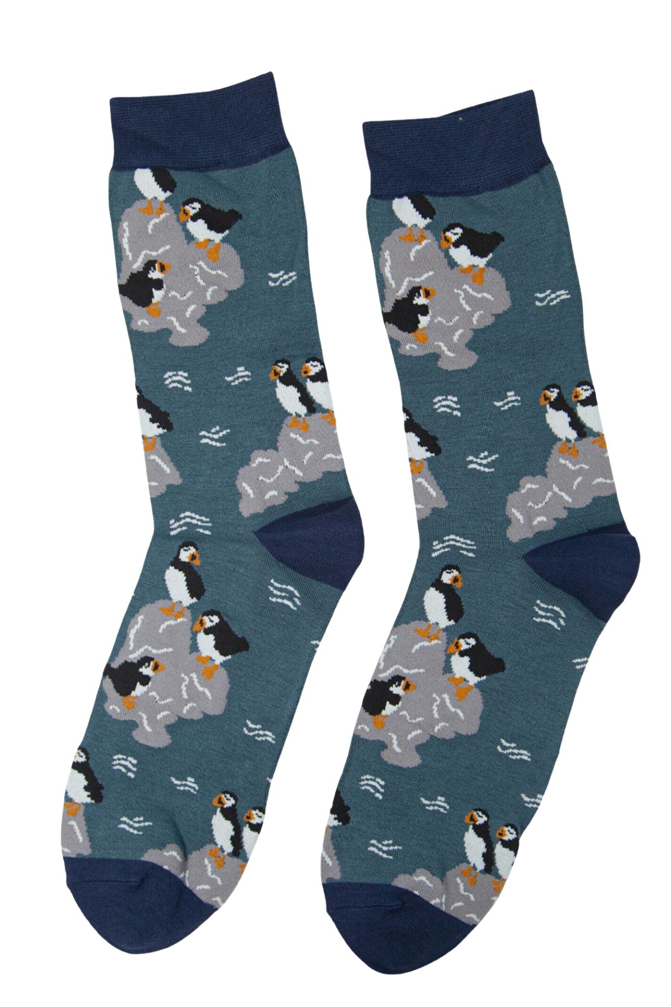 bamboo puffin print socks in blue