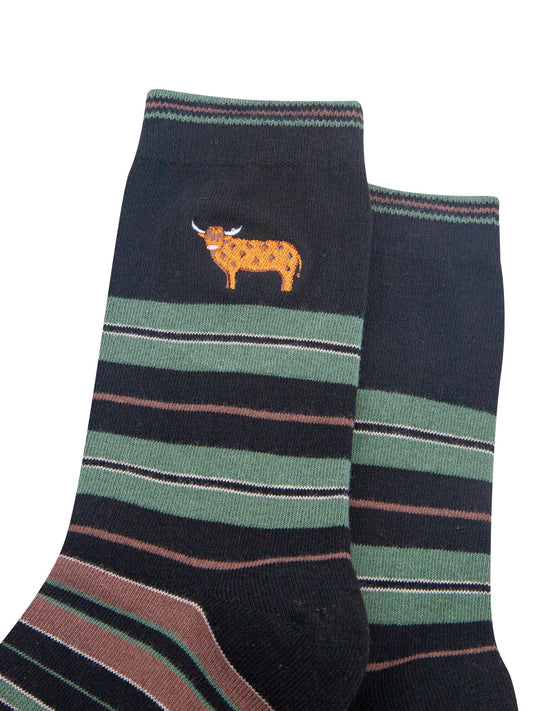 Highland-Cow-Combed-Cotton-Pattern-Embroidered-Socks-in-Black/Sage-Green-Close-Up