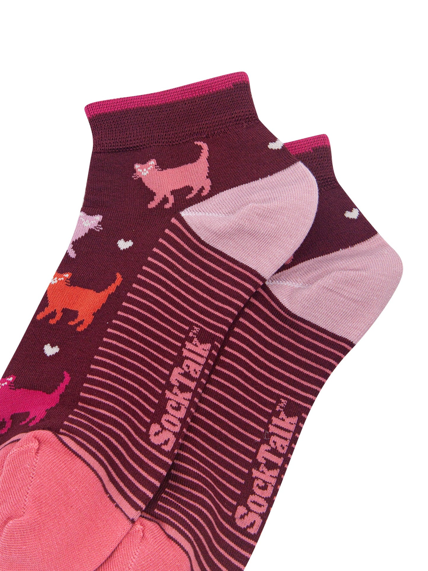 Multi-Cat-Women's-Bamboo-Trainer-Socks-in-Burgundy-Close-Up