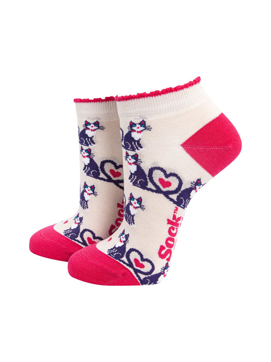 Cats-in-Love-Bamboo-Trainer-Socks-in-Cream-On-Mannequin