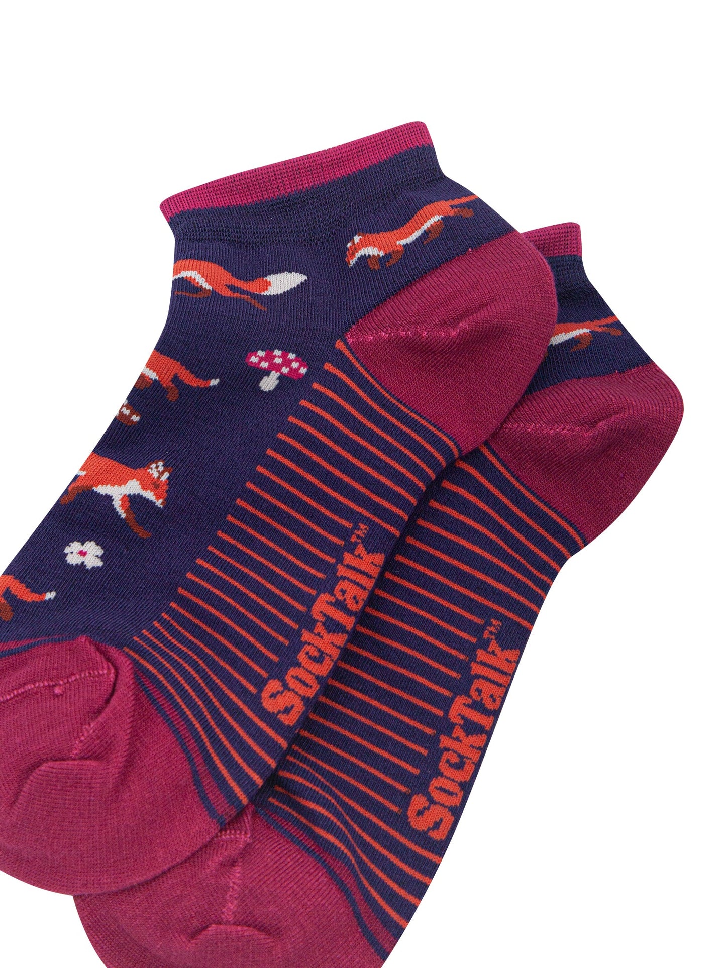 Fox-Women's-Bamboo-Trainer-Socks-in-Navy-Blue-Close-Up