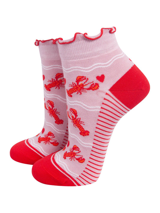 Lobster-Women's-Bamboo-Trainer-Socks-in-Soft-Pink-On-Mannequin