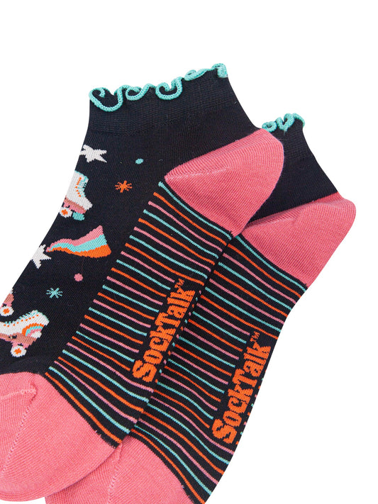 Retro-Rollerskates-Women's-Bamboo-Trainer-Socks-in-Black-Close-Up
