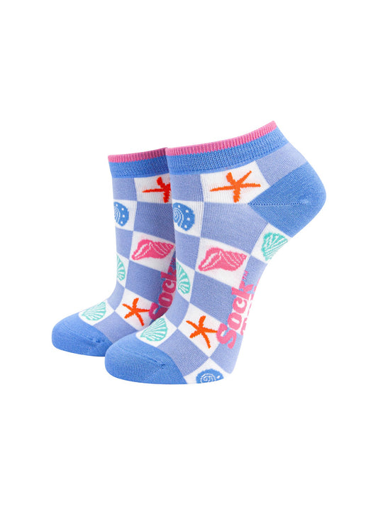 Seashell-Checkerboard-Bamboo-Trainer-Socks-in-Blue-Mannequin