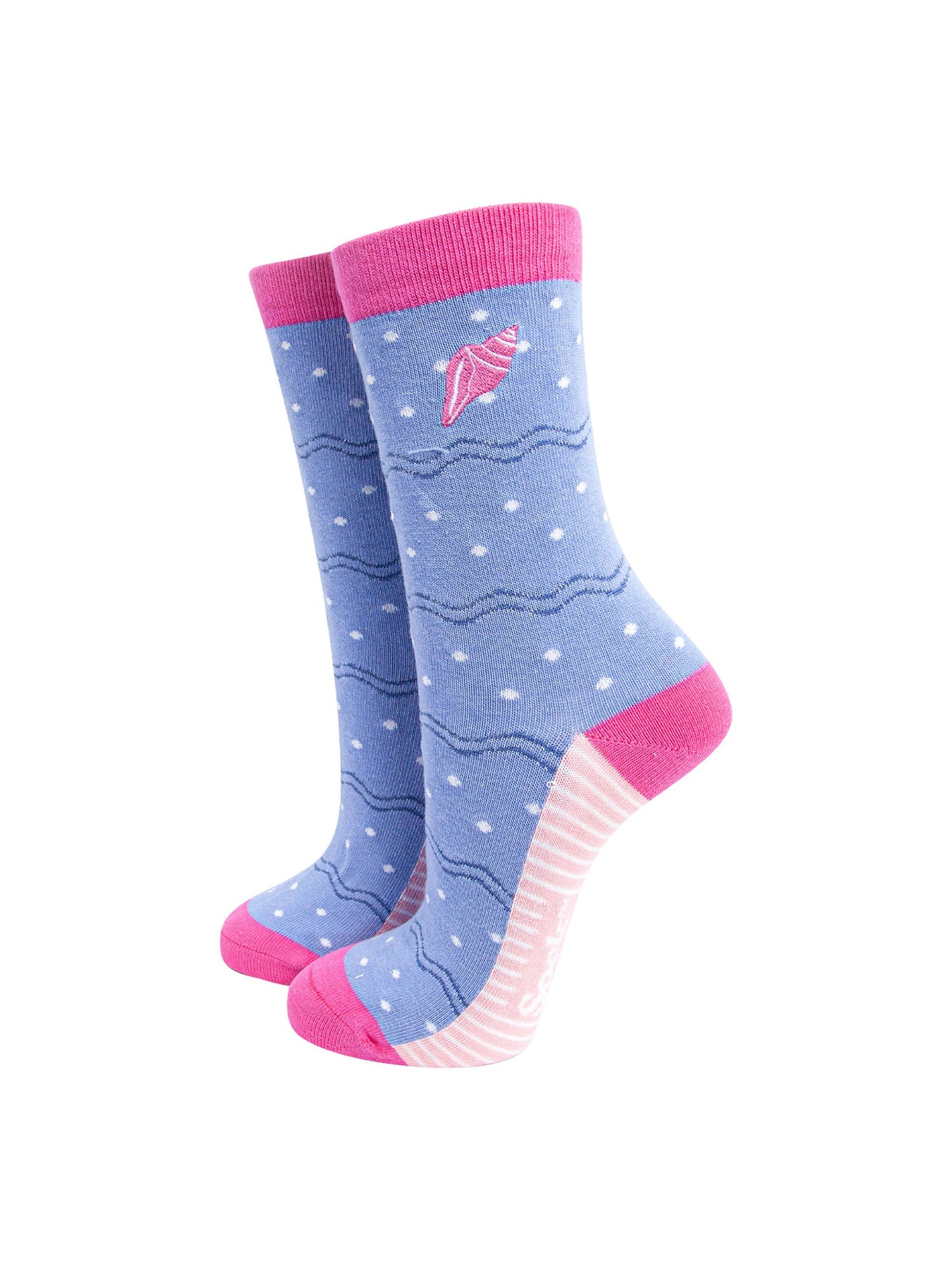 Embroidered-Conch-Shell-Combed-Cotton-Socks-in-Blue-Pink-Mannequin