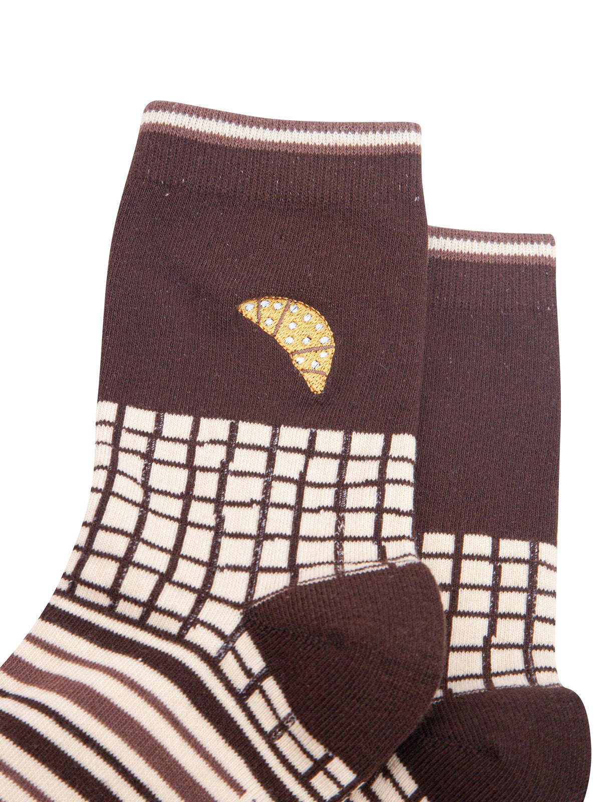 Croissant-Combed-Cotton-Pattern-Embroidered-Socks-in-Brown/Cream-Close-Up