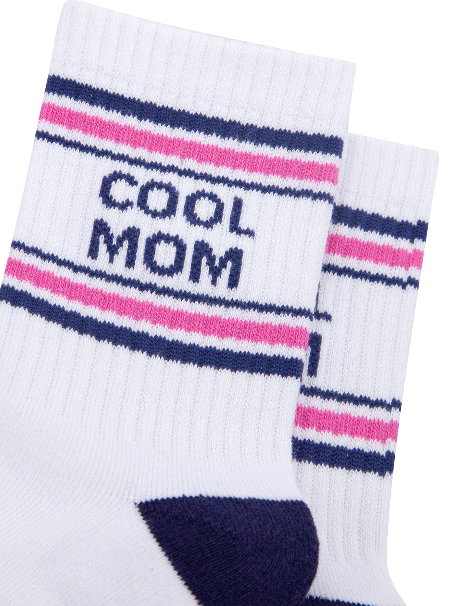 Cool-Mom-Organic-Cotton-Sports-Socks-in-White-Closeup