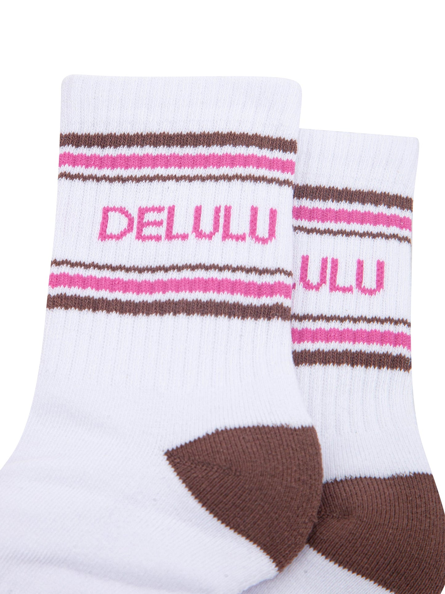 Delulu-Organic-Cotton-Sports-Socks-in-White/Brown-Close-Up