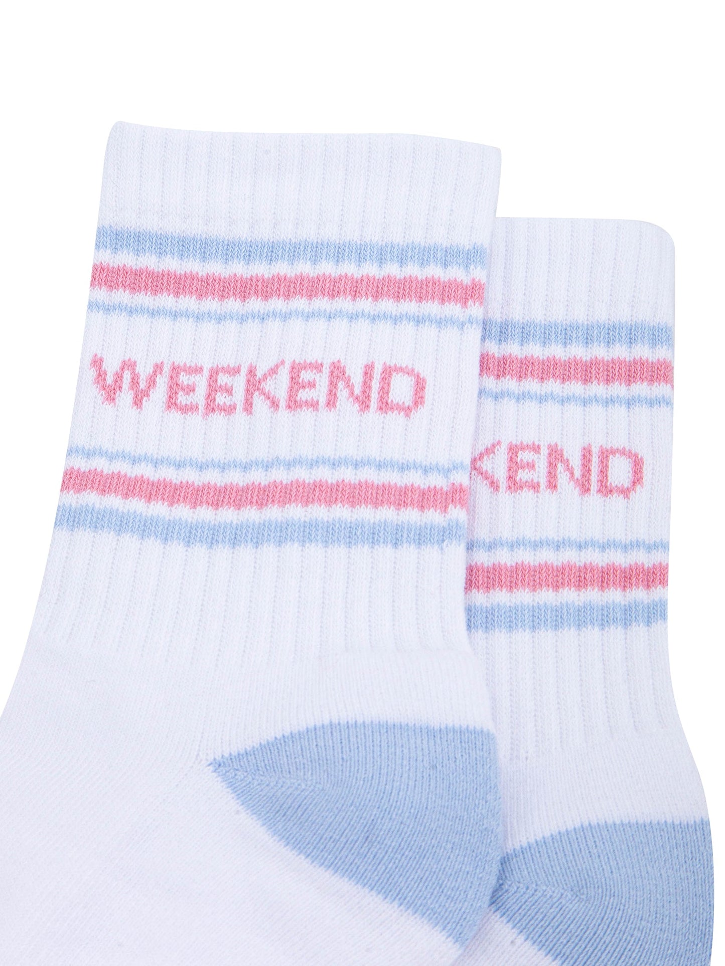 Weekend-Organic-Cotton-Sports-Socks-in-White/Icy-Blue-Close-Up