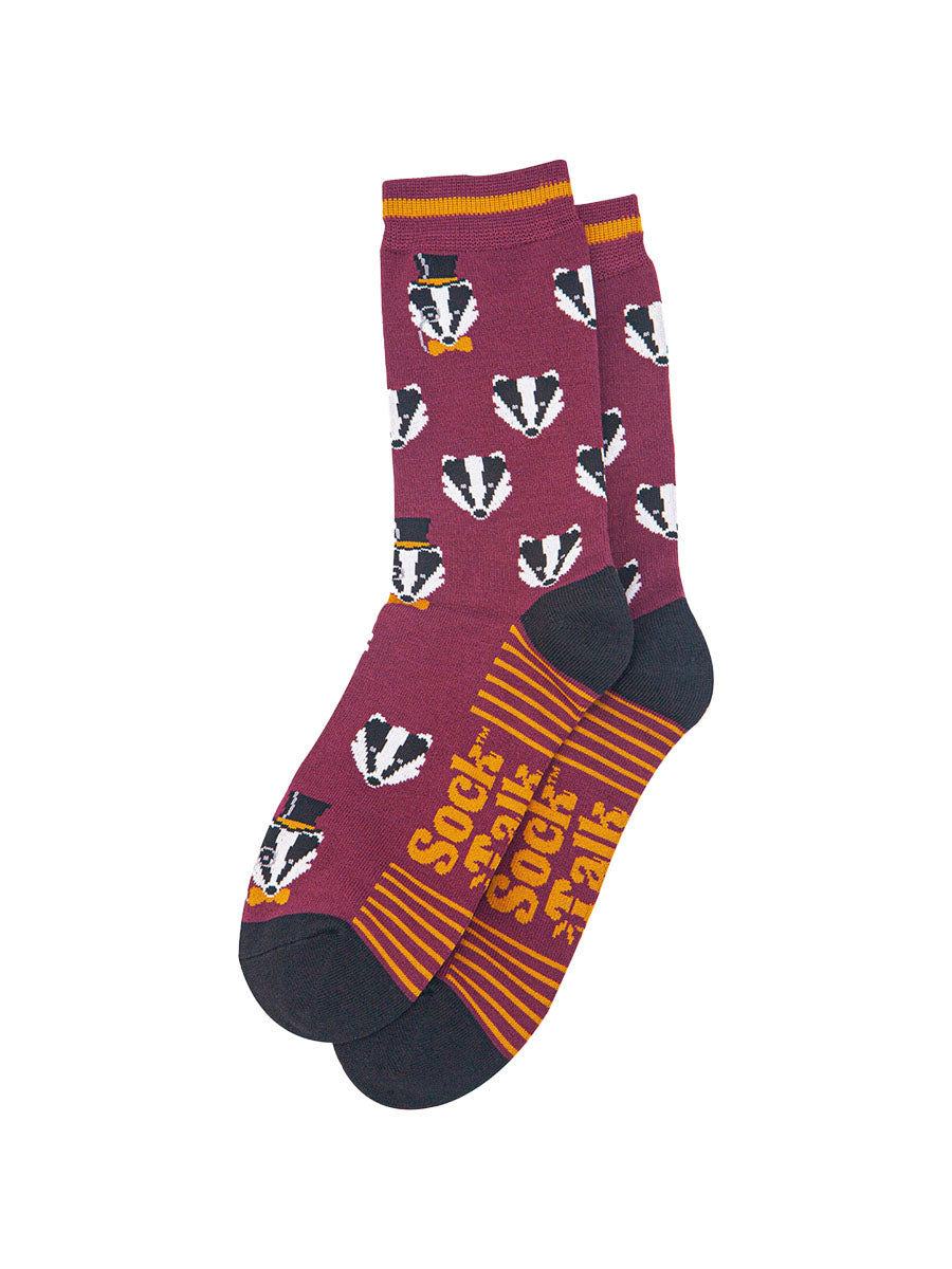 mens-bamboo-socks-burgundy-black-dapper-badger-laying-flat