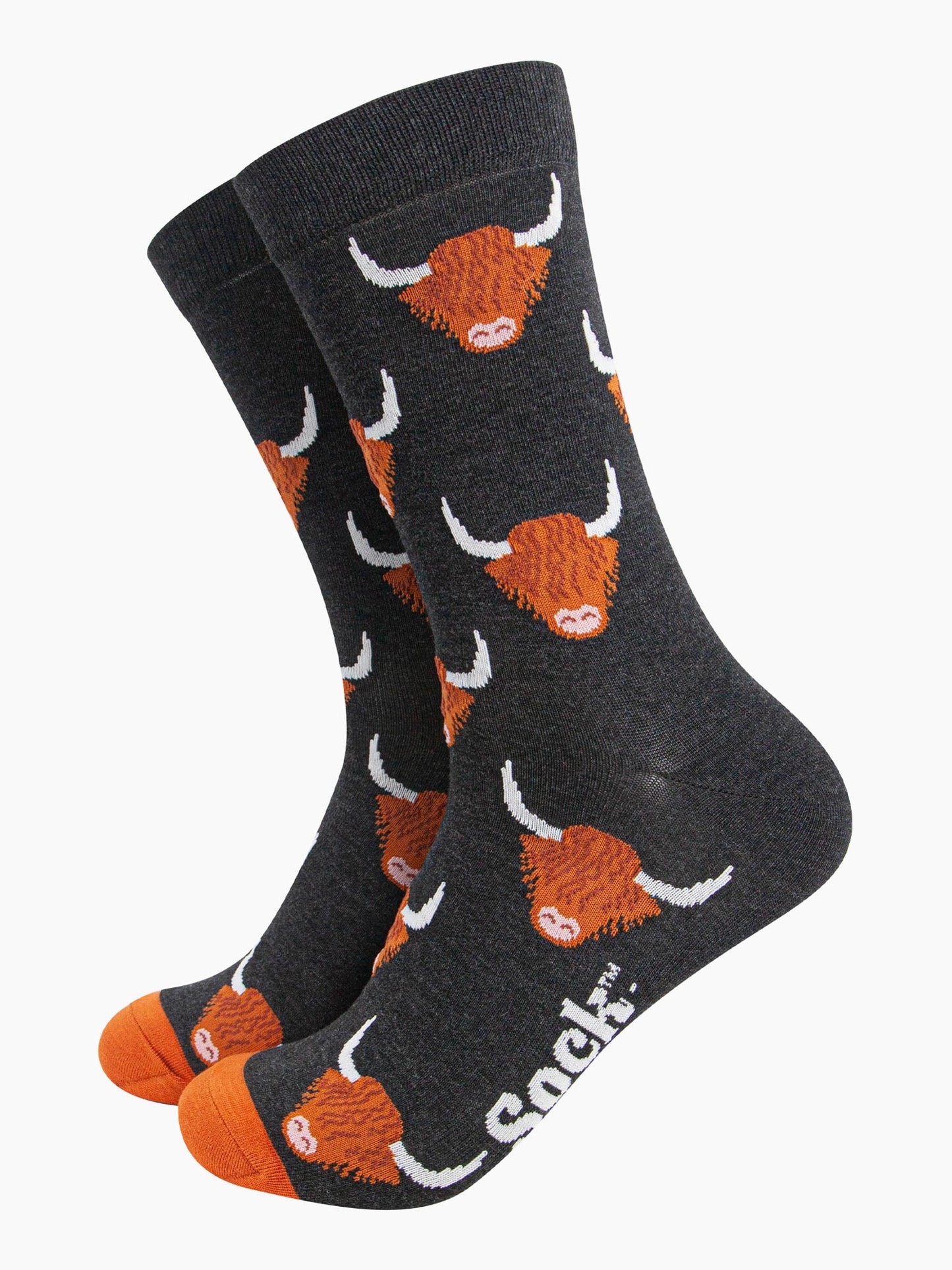 mens-bamboo-socks-black-highland-cow-scottish-cattle-crew-midcalf