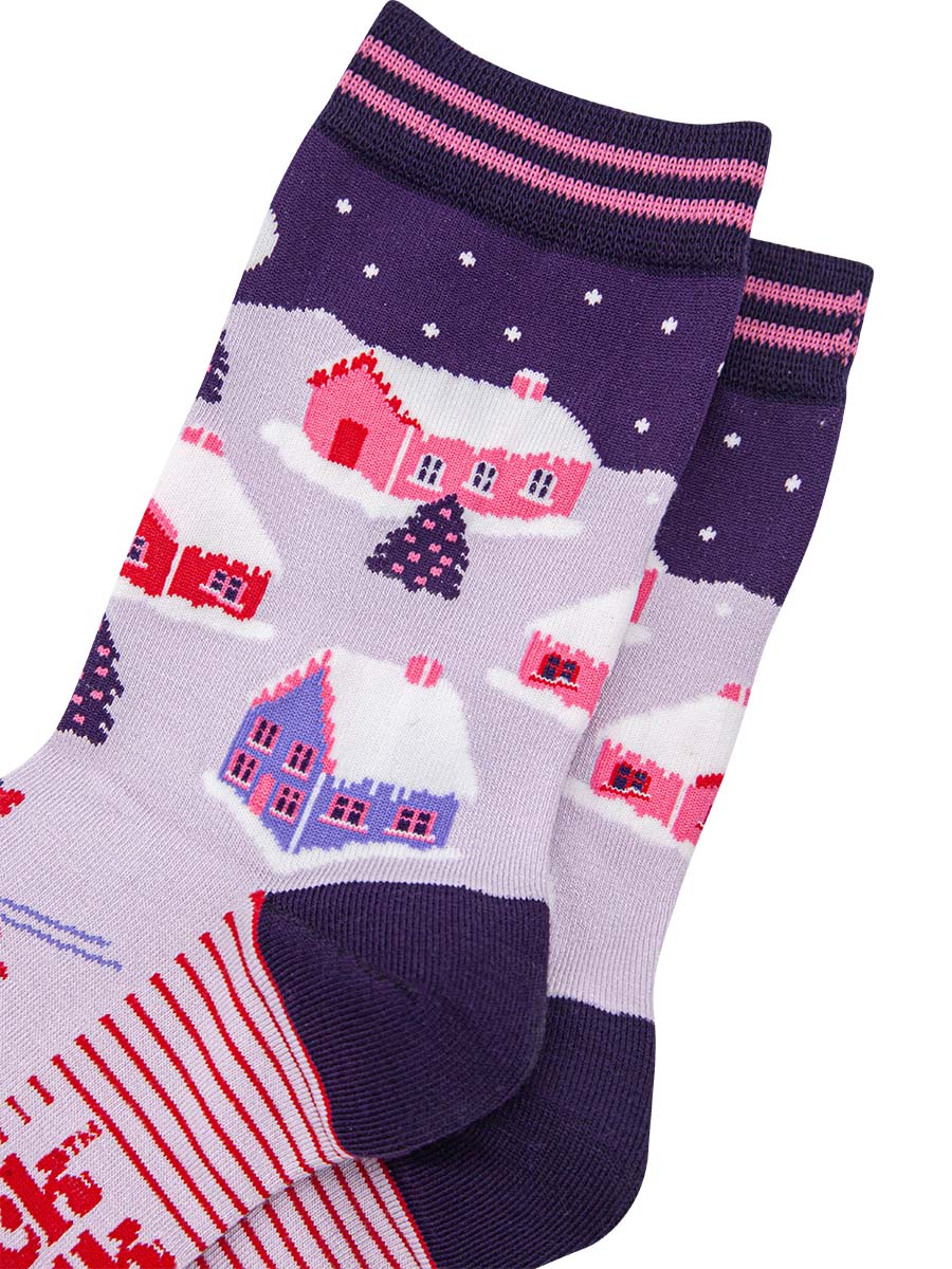 womens-bamboo-socks-navy-blue-winter-village-close-up