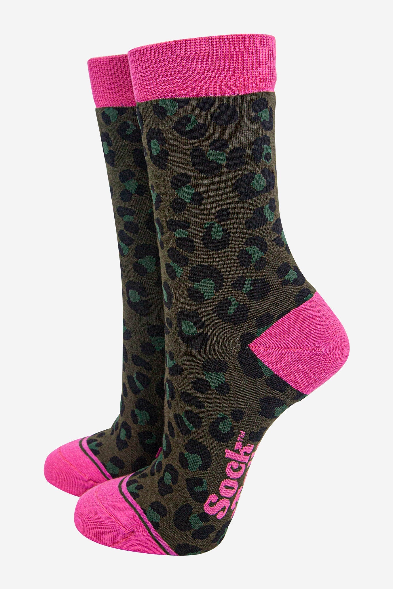 womens-bamboo-socks-khaki-hot-pink-leopard-print