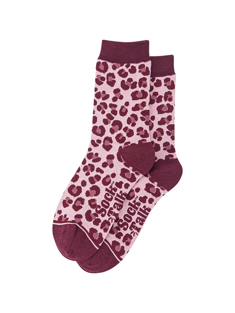womens-bamboo-socks-light-pink-berry-leopard-laying-flat
